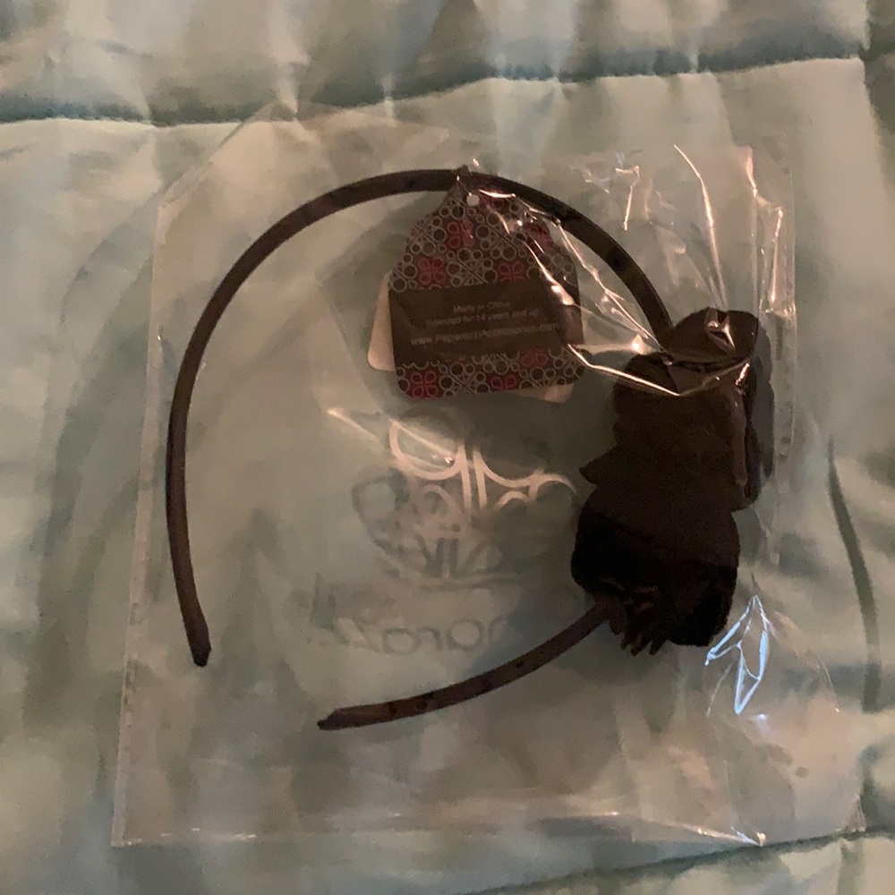 Paparazzi headband with tags never worn